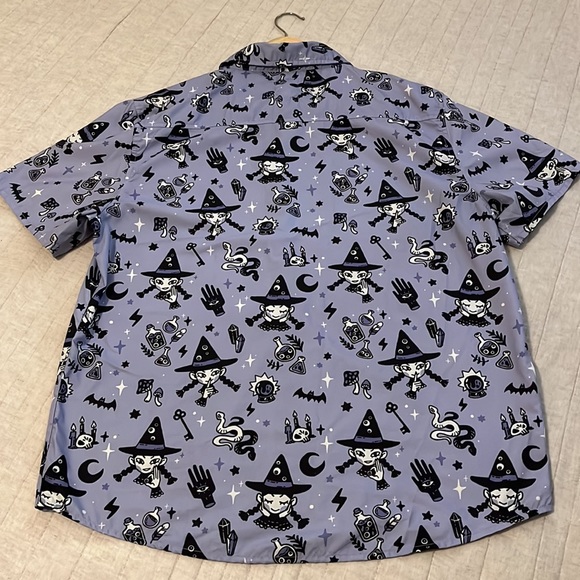 KINWAMONSTER Retired ‘Witchy Vibes’ Print Unisex Button Up - Picture 8 of 11